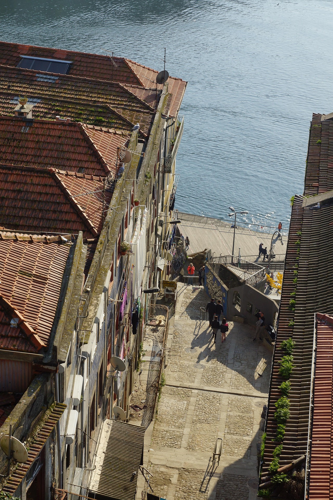 RIBEIRA 6 CAIS DA RIBEIRA